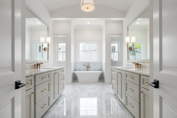 Interiors - Ford Classic Homes