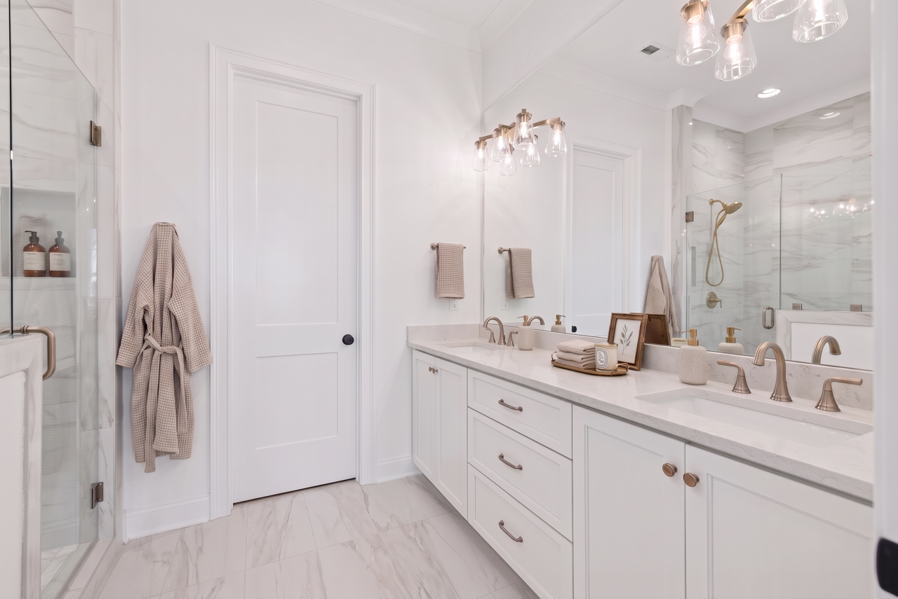 64 SV – Virtually Staged – Primary Bath LILY TOWNHOME – AVAILABLE (Homesite #64)