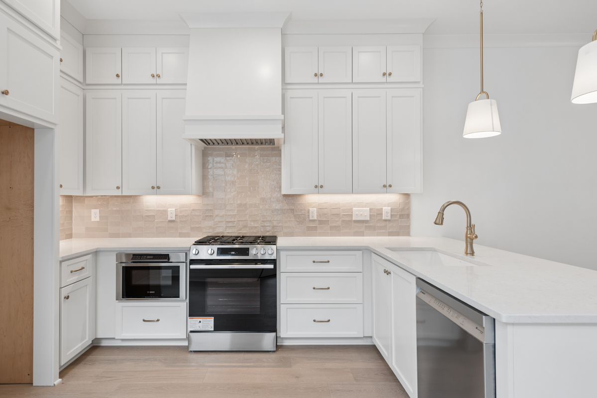 Web_16 LILY TOWNHOME – AVAILABLE (Homesite #64)